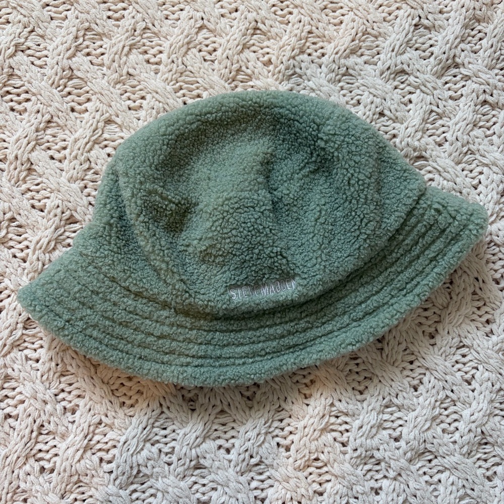 Steve Madden Sherpa Bucket Hat - Stylish Faux Fur - One Size